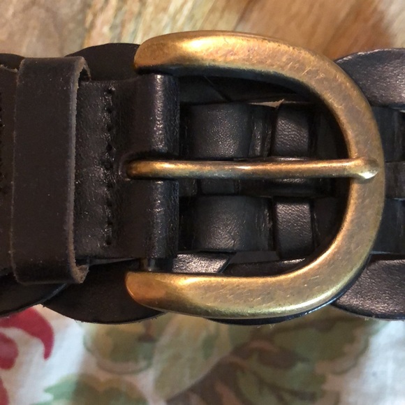 GAP Size Medium Woven Black Leather Belt BRASS Hardware & - Picture 3 of 16